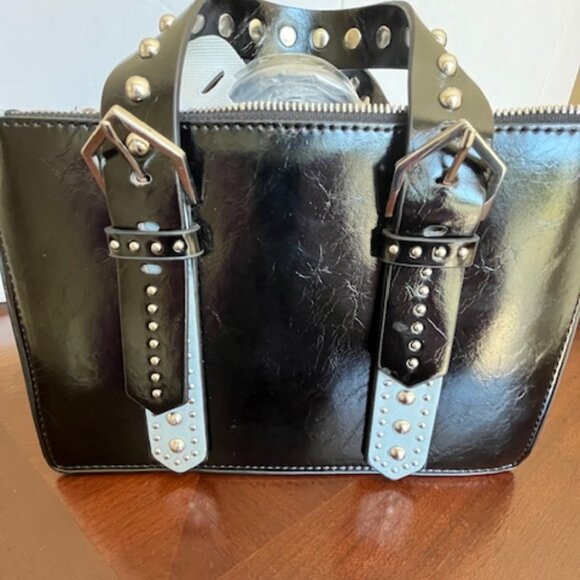 Zara shoulder bag with studs. - Picture 4 of 4